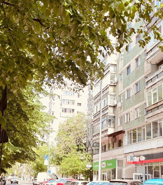 Militari, Gorjului Metrou, 2 camere Pret 58.00 Euro. Comision 0 %